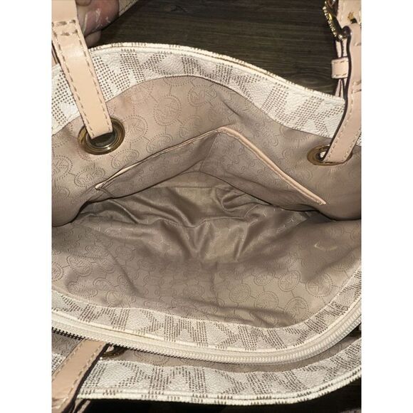 Michael Kors Beige & Tan Leather Tote Handbag and wallet set. Gold Hardware - Picture 4 of 15